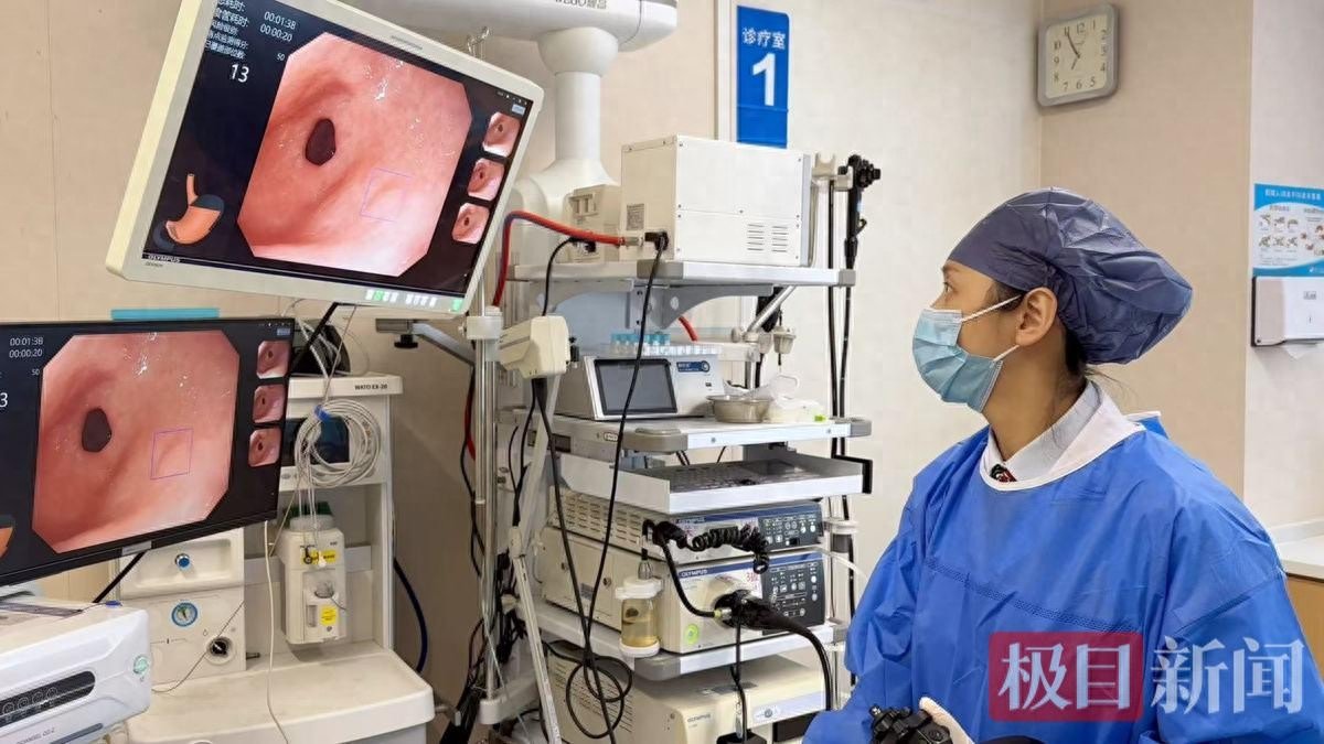 每日饮白酒三四两！六旬爹爹突发胃溃疡出血，医生在胃镜下精准止血化险为夷