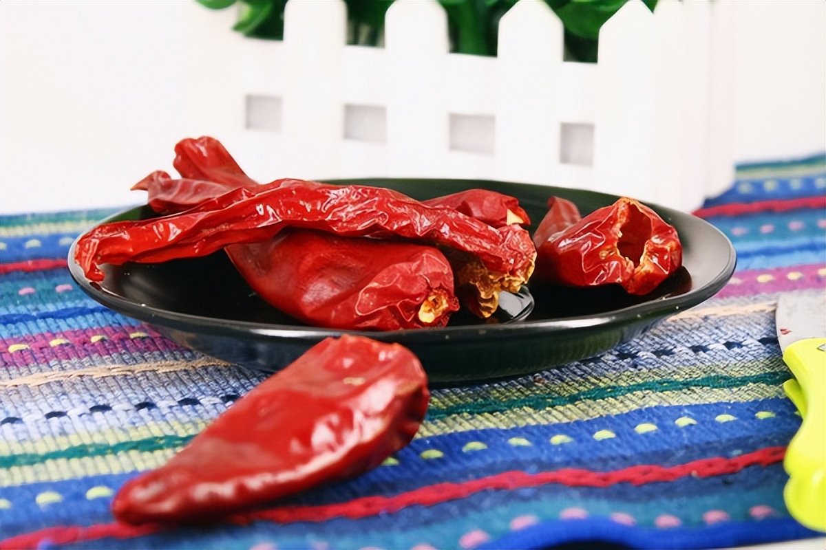 胃溃疡反复疼痛检查方法_胃溃疡良性与恶性鉴别_胃溃疡